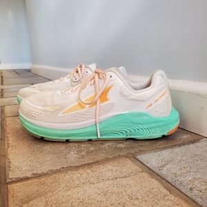 Women's Altra Paradigm 6 Running Shoes, Size 9